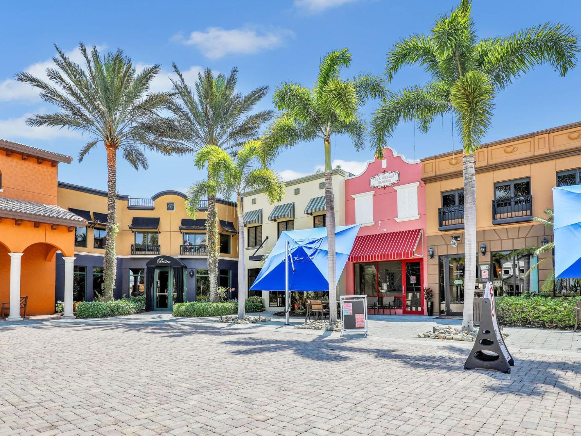 Luxury Paseo Townhome Pool Bars And Beaches Fort Myers Exterior photo