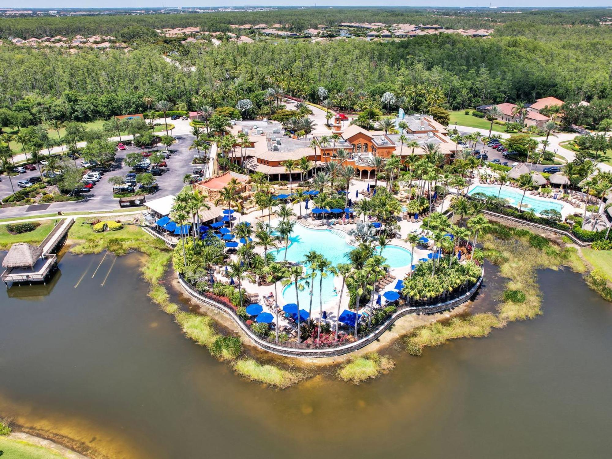 Luxury Paseo Townhome Pool Bars And Beaches Fort Myers Exterior photo