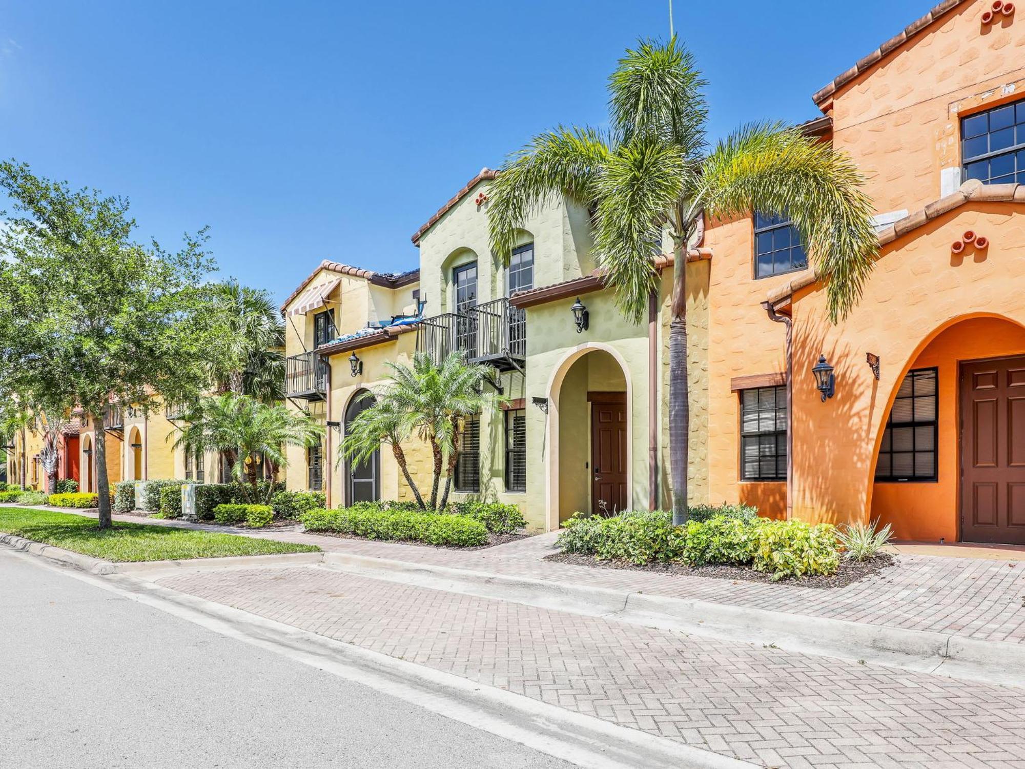 Luxury Paseo Townhome Pool Bars And Beaches Fort Myers Exterior photo